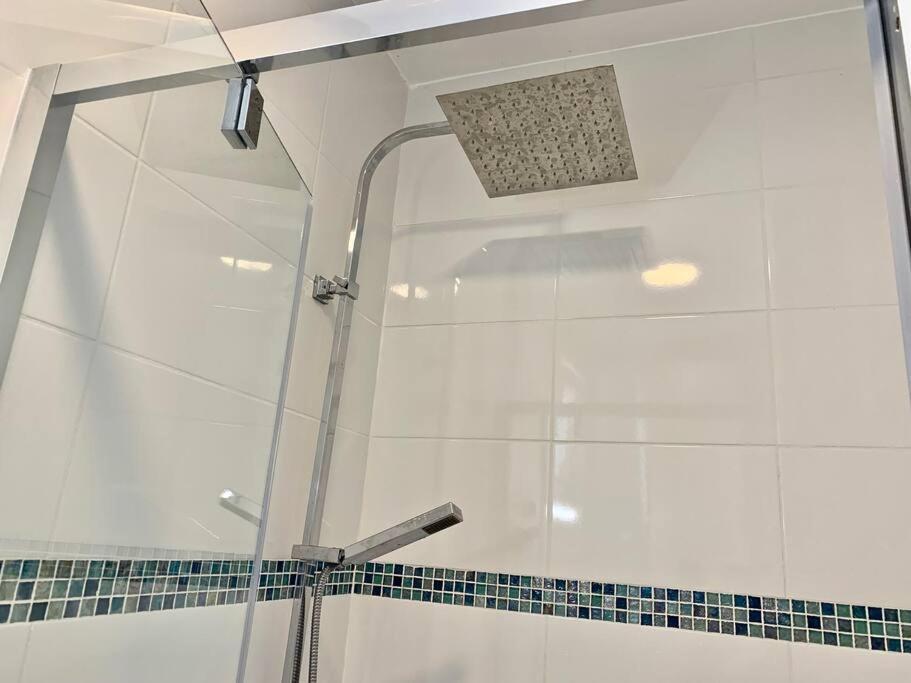 Blue Summer Vibes Mini Studio For Two, Ac, Parking, Beach At 50M, Spa Access -2 라시오타 외부 사진